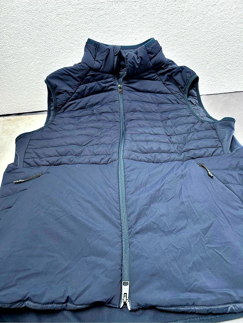 Kenneth Cole Active Quilted Puffer Vest in Blue large men’s